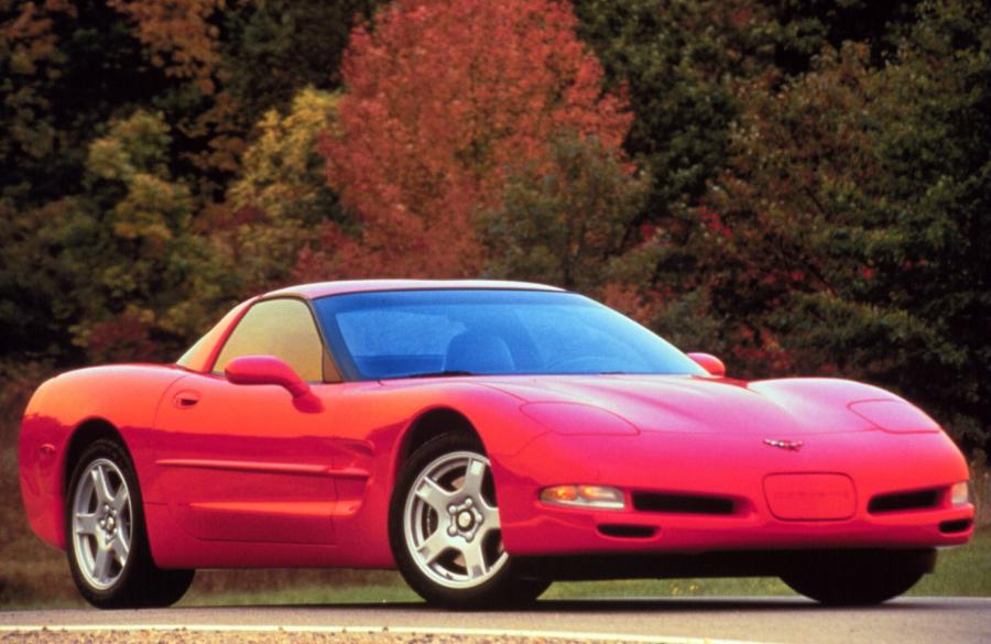  Chevrolet Corvette 1998 года  (фото 44 из 84)